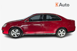 punainen Volkswagen Jetta 2010 kuva 5.