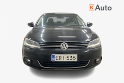musta Volkswagen Jetta 2011 kuva 5.