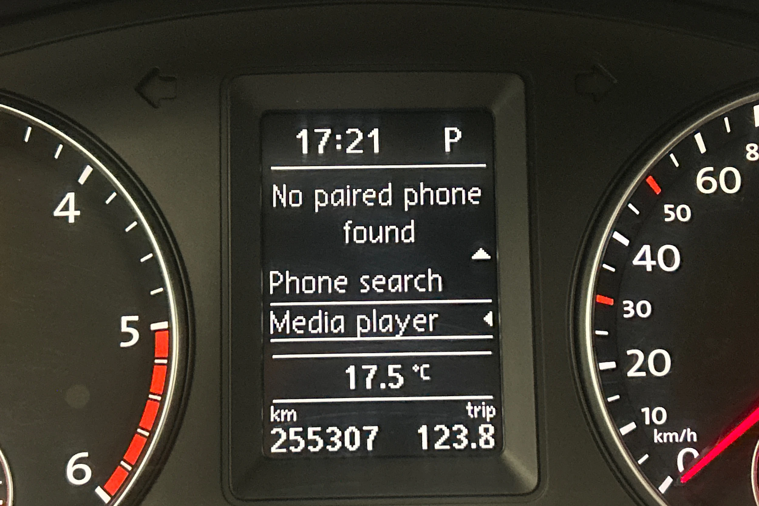 musta Volkswagen Jetta 2011 kuva 25.