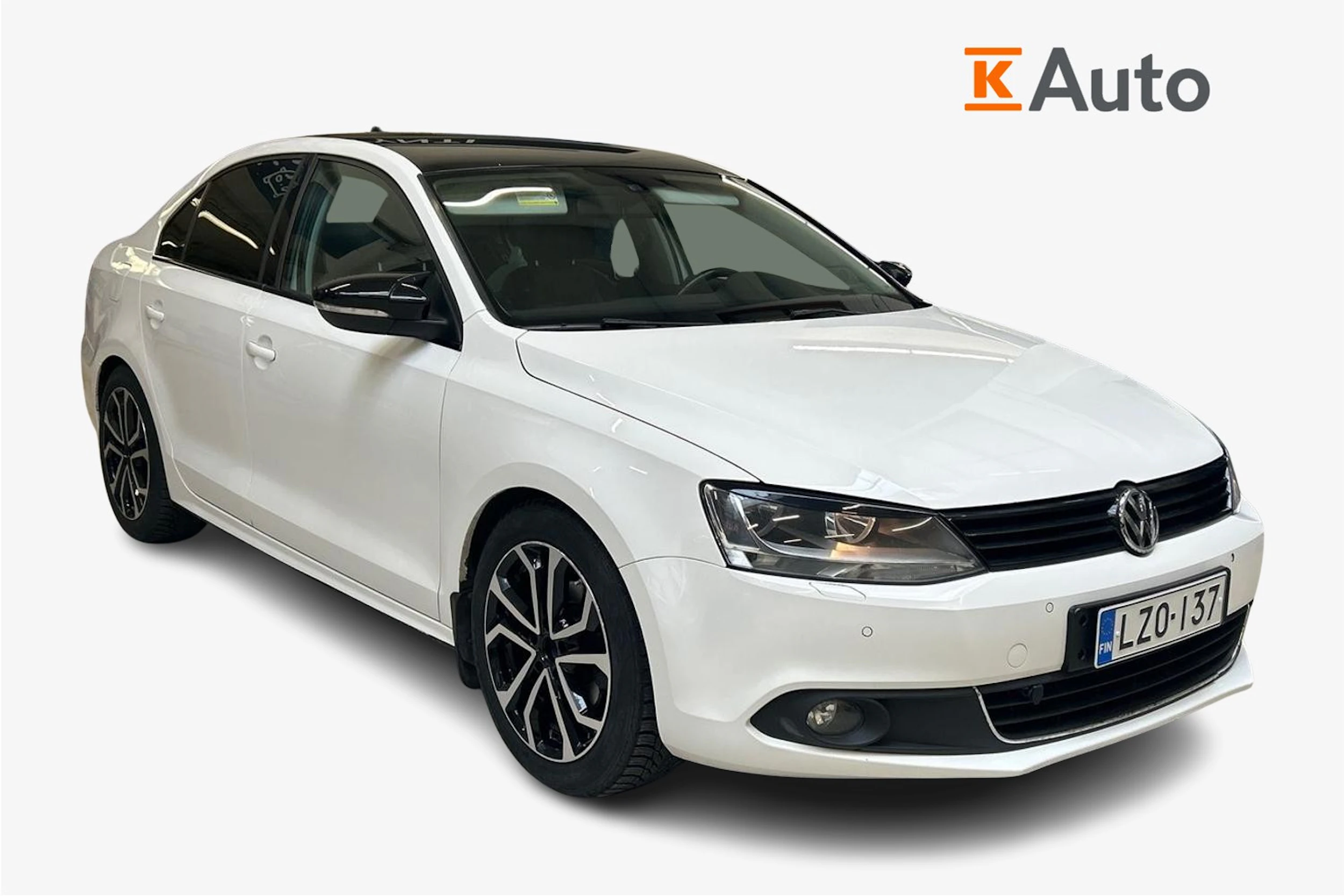 valkoinen Volkswagen Jetta 2011 kuva 1.