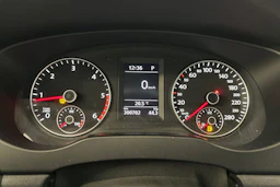 valkoinen Volkswagen Jetta 2011 kuva 13.