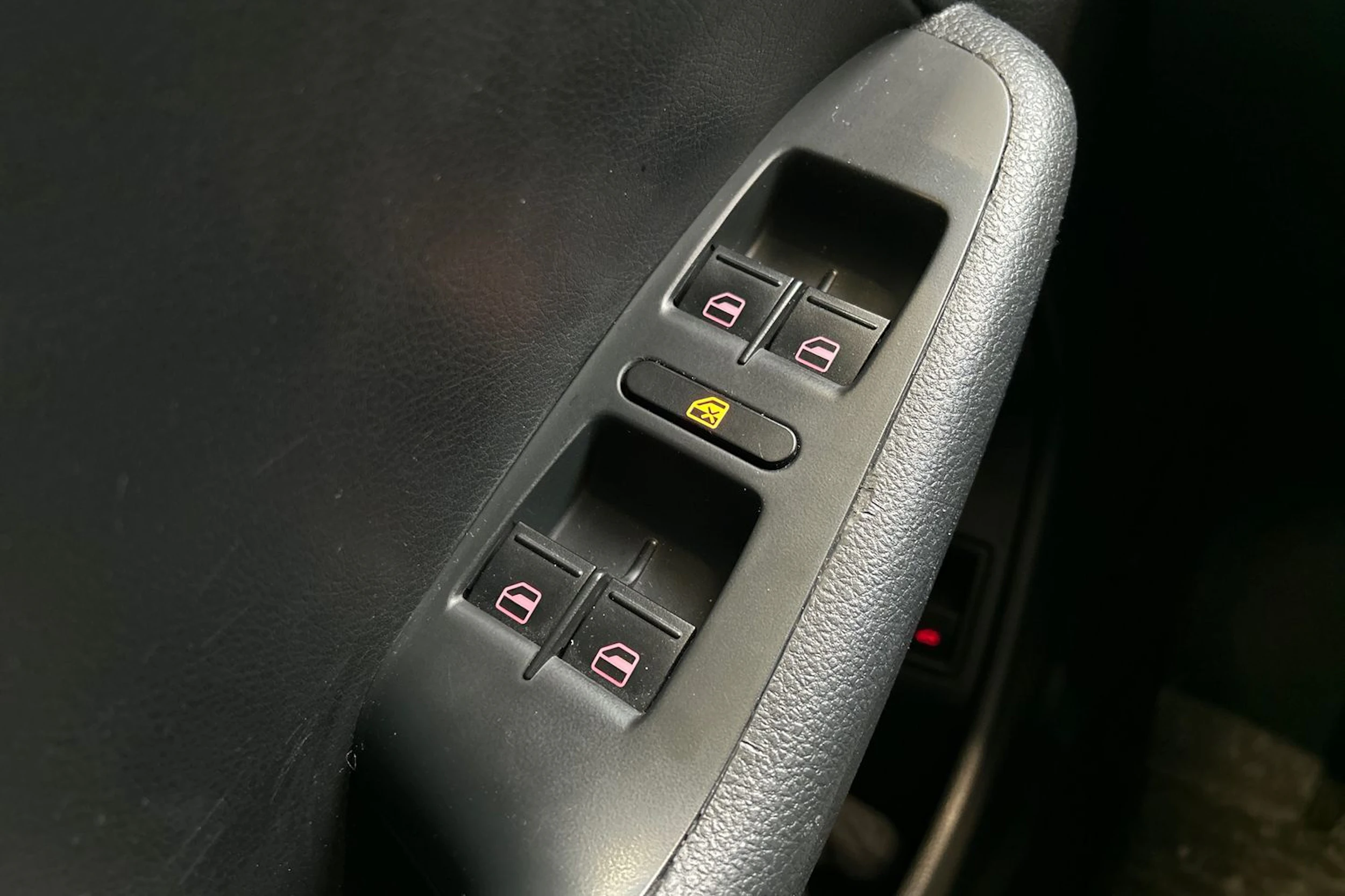 valkoinen Volkswagen Jetta 2011 kuva 19.