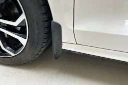 valkoinen Volkswagen Jetta 2011 kuva 22.