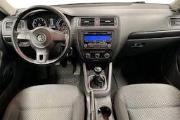 Harmaa Volkswagen JETTA 2011 kuva 9.