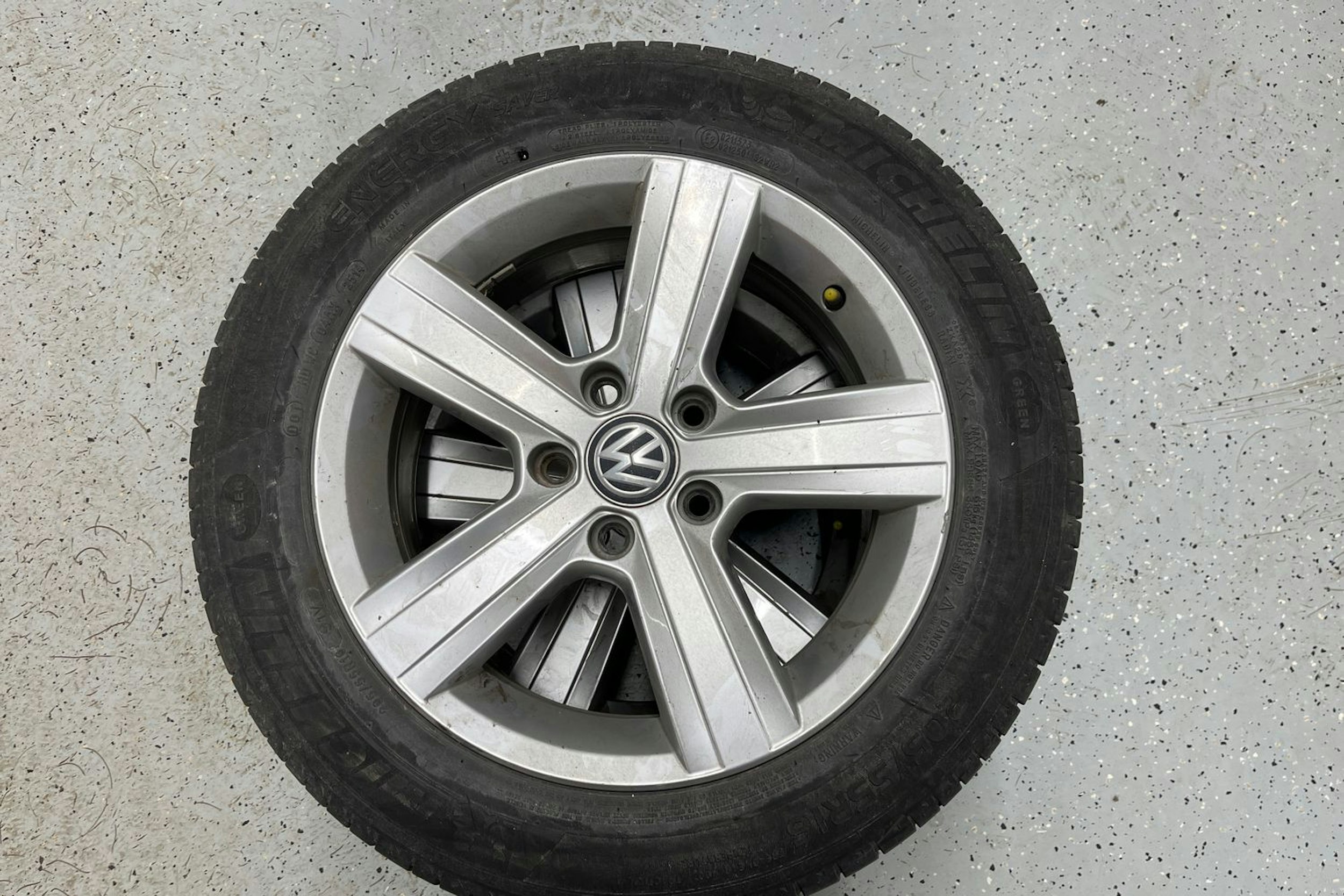 Harmaa Volkswagen JETTA 2011 kuva 18.