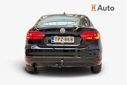 musta Volkswagen Jetta 2011 kuva 3.