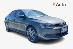 harmaa Volkswagen Jetta 2012 kuva 1.