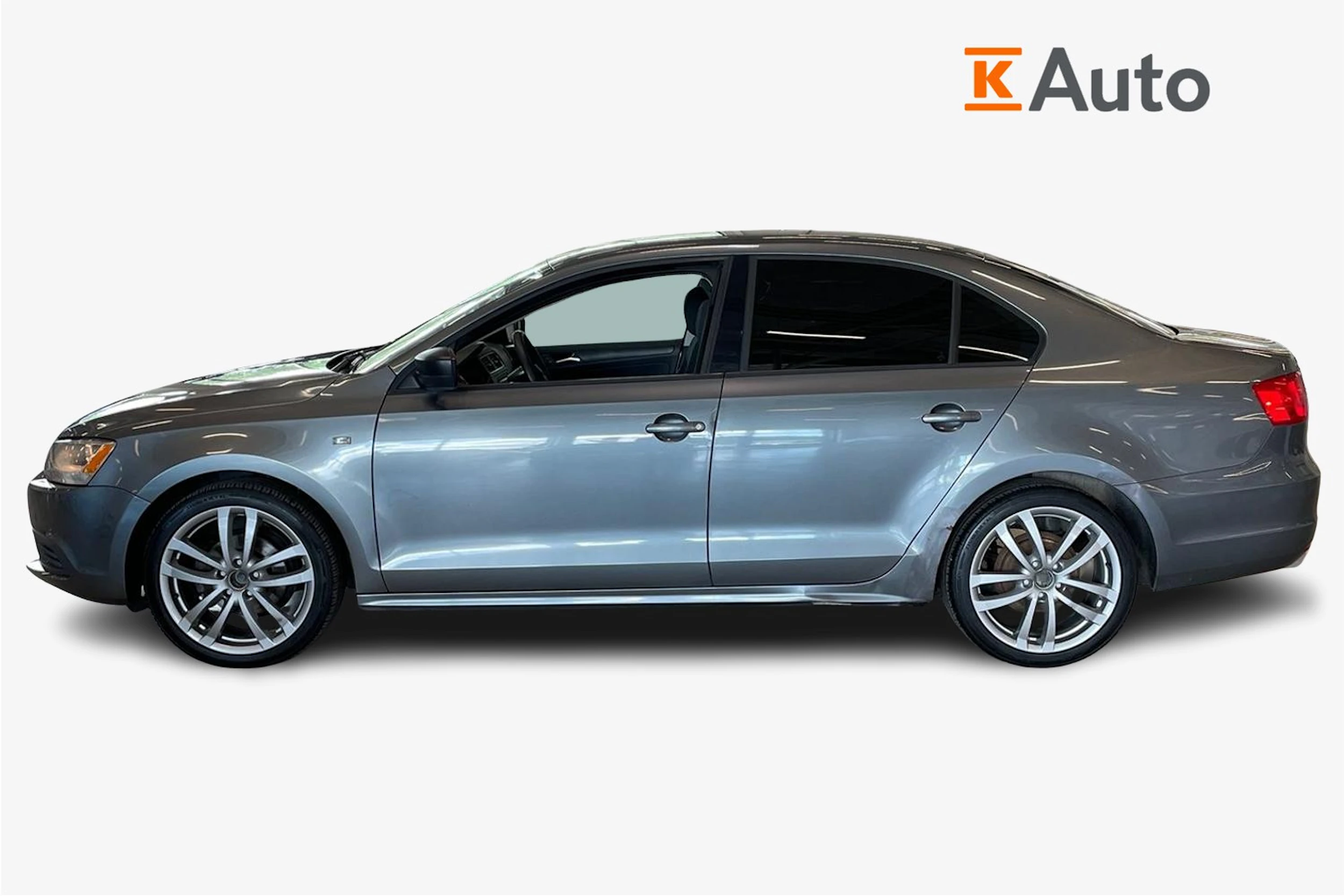 harmaa Volkswagen Jetta 2012 kuva 5.