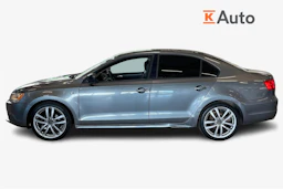 harmaa Volkswagen Jetta 2012 kuva 5.