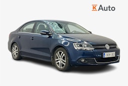 sininen Volkswagen Jetta 2012 kuva 1.