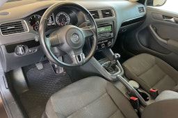 Ruskea (beige) Volkswagen JETTA 2012 kuva 7.