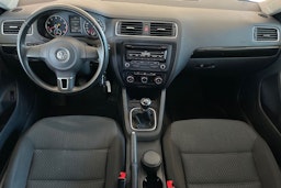 Ruskea (beige) Volkswagen JETTA 2012 kuva 9.