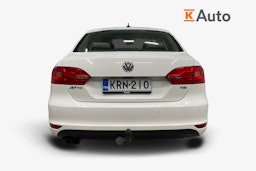 valkoinen Volkswagen Jetta 2012 kuva 3.