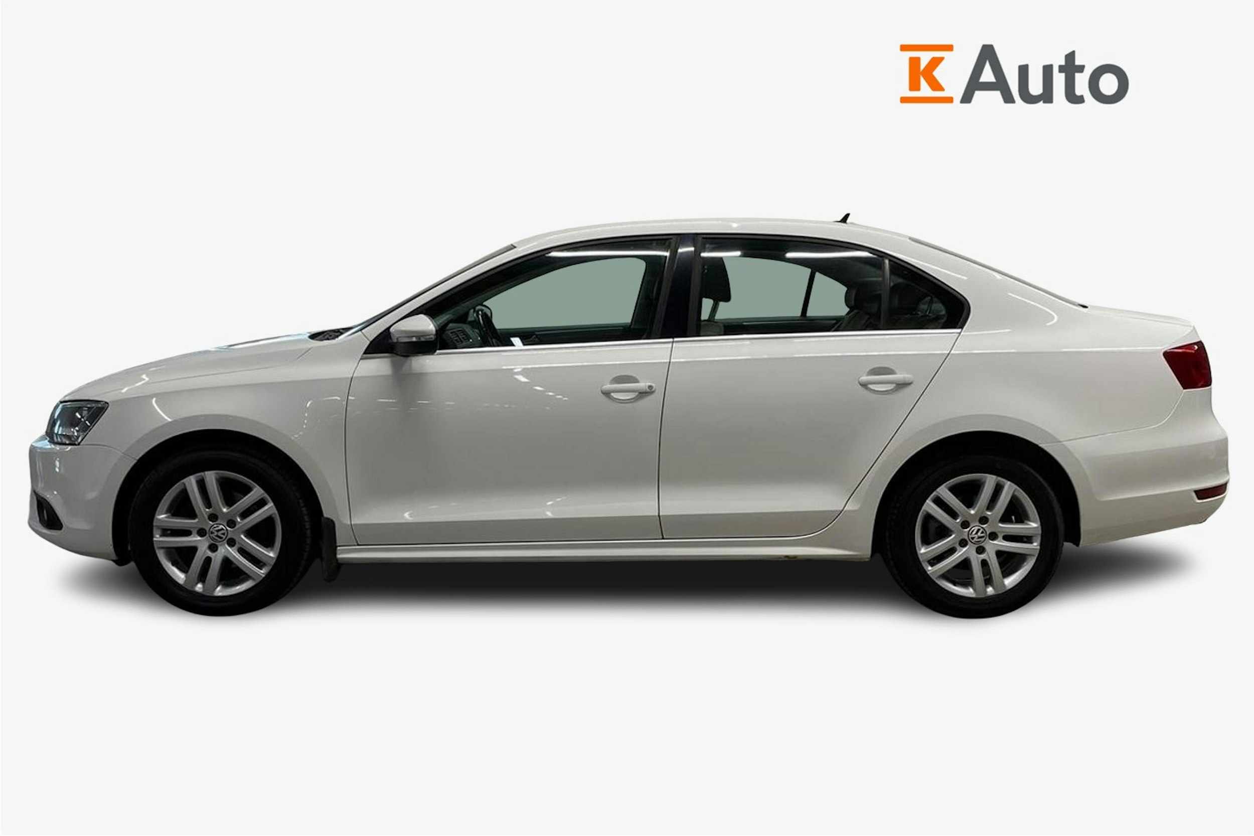 valkoinen Volkswagen Jetta 2012 kuva 5.