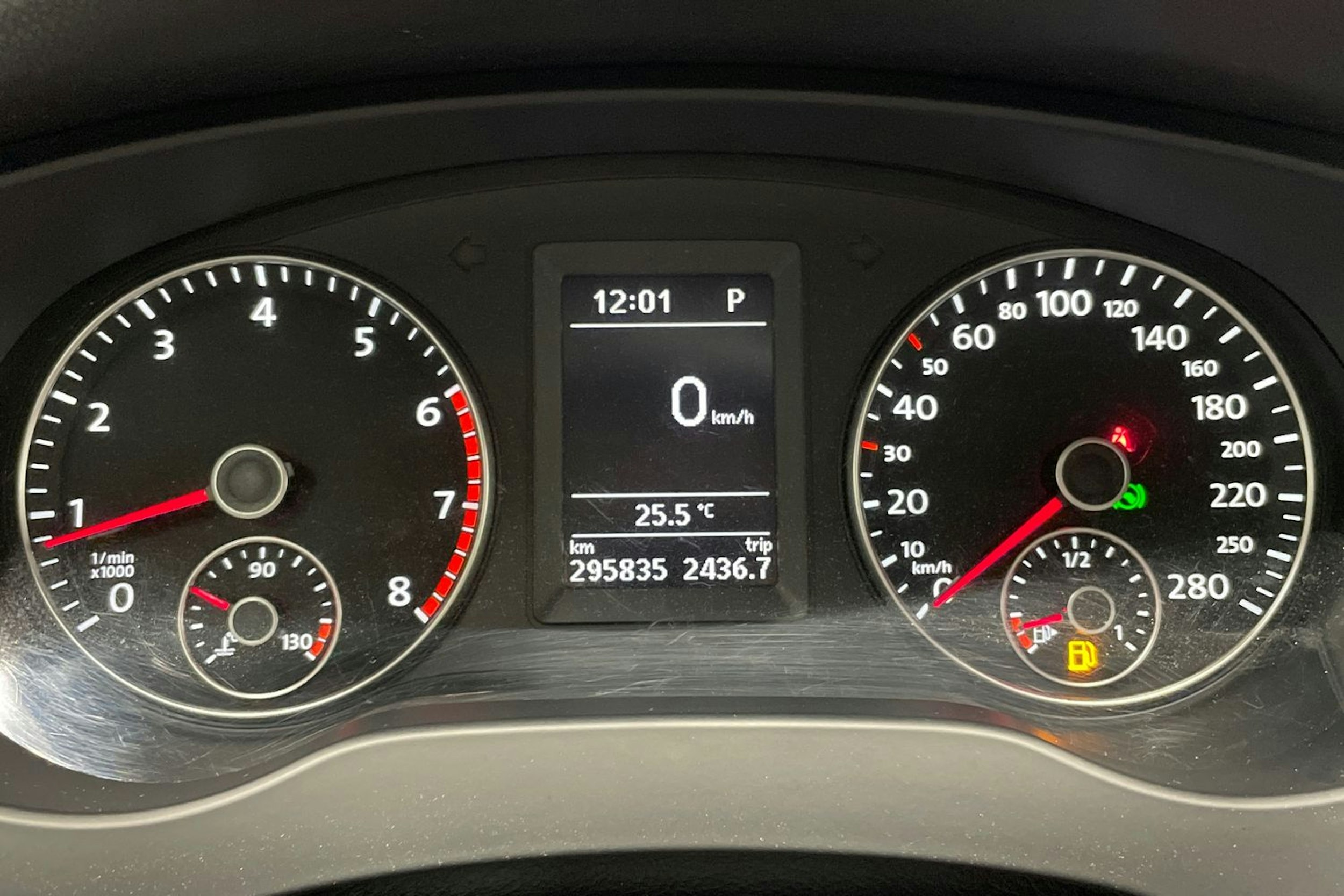 valkoinen Volkswagen Jetta 2012 kuva 13.