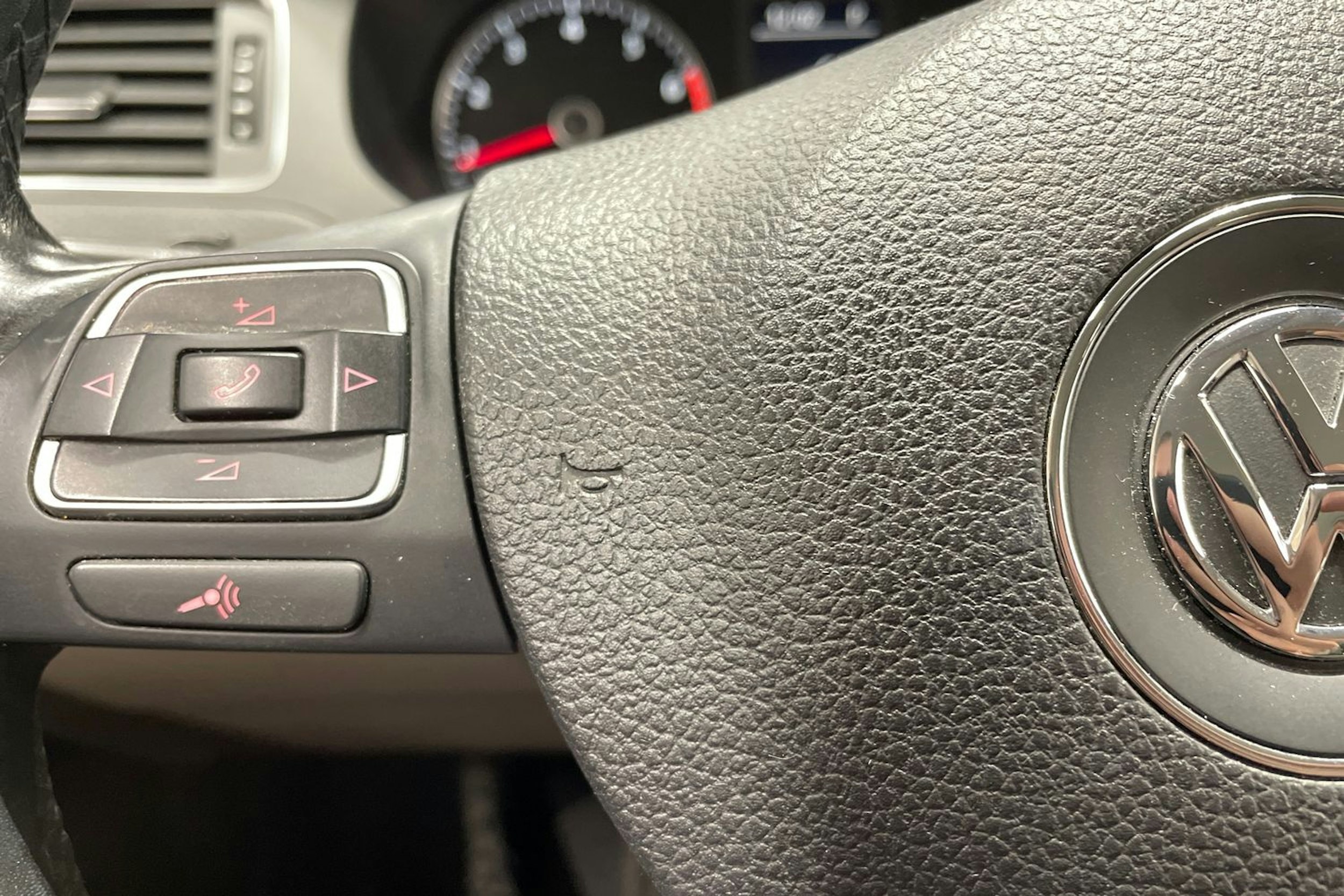 valkoinen Volkswagen Jetta 2012 kuva 18.