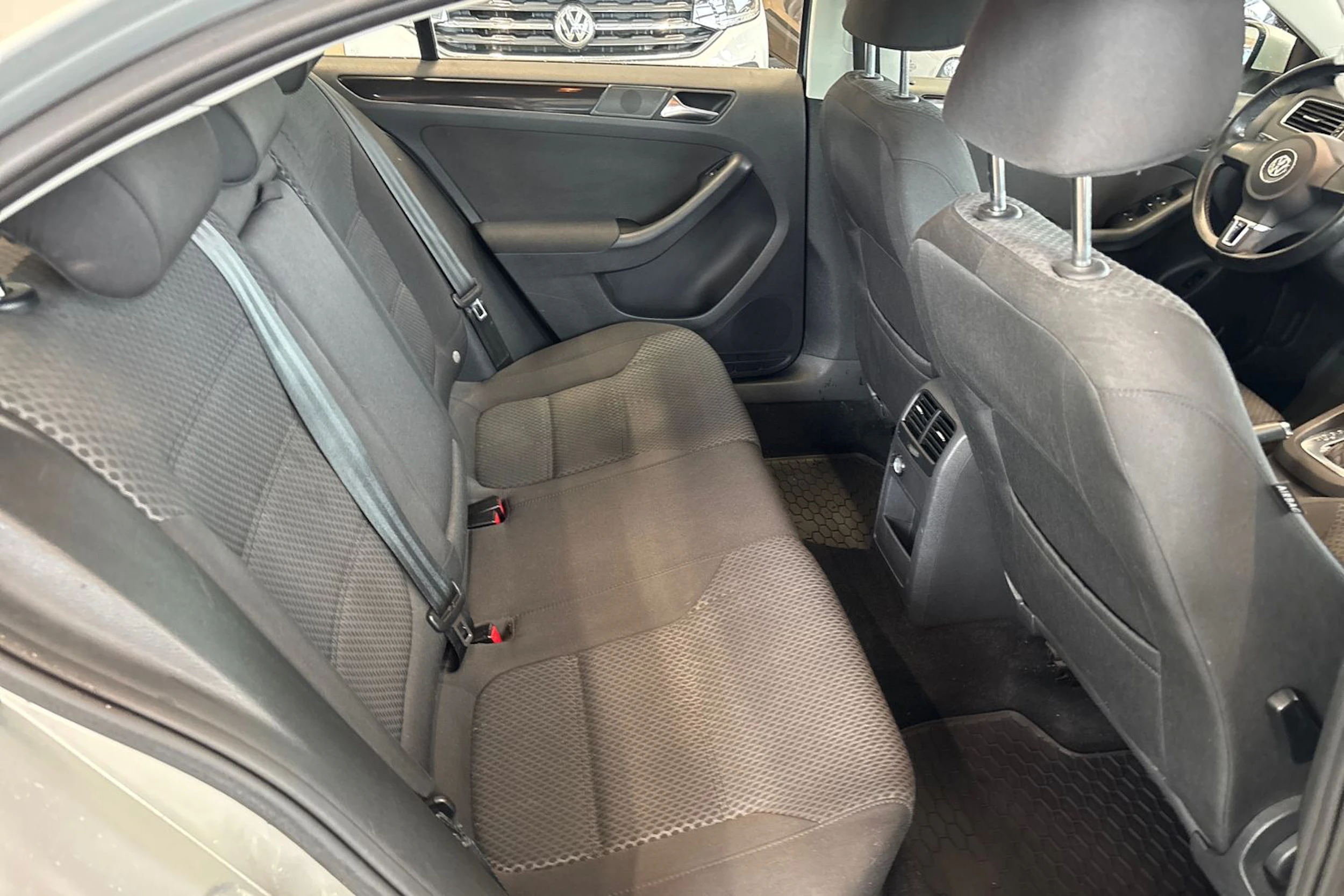 Hopea Volkswagen JETTA 2012 kuva 17.