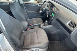 Hopea Volkswagen JETTA 2012 kuva 18.