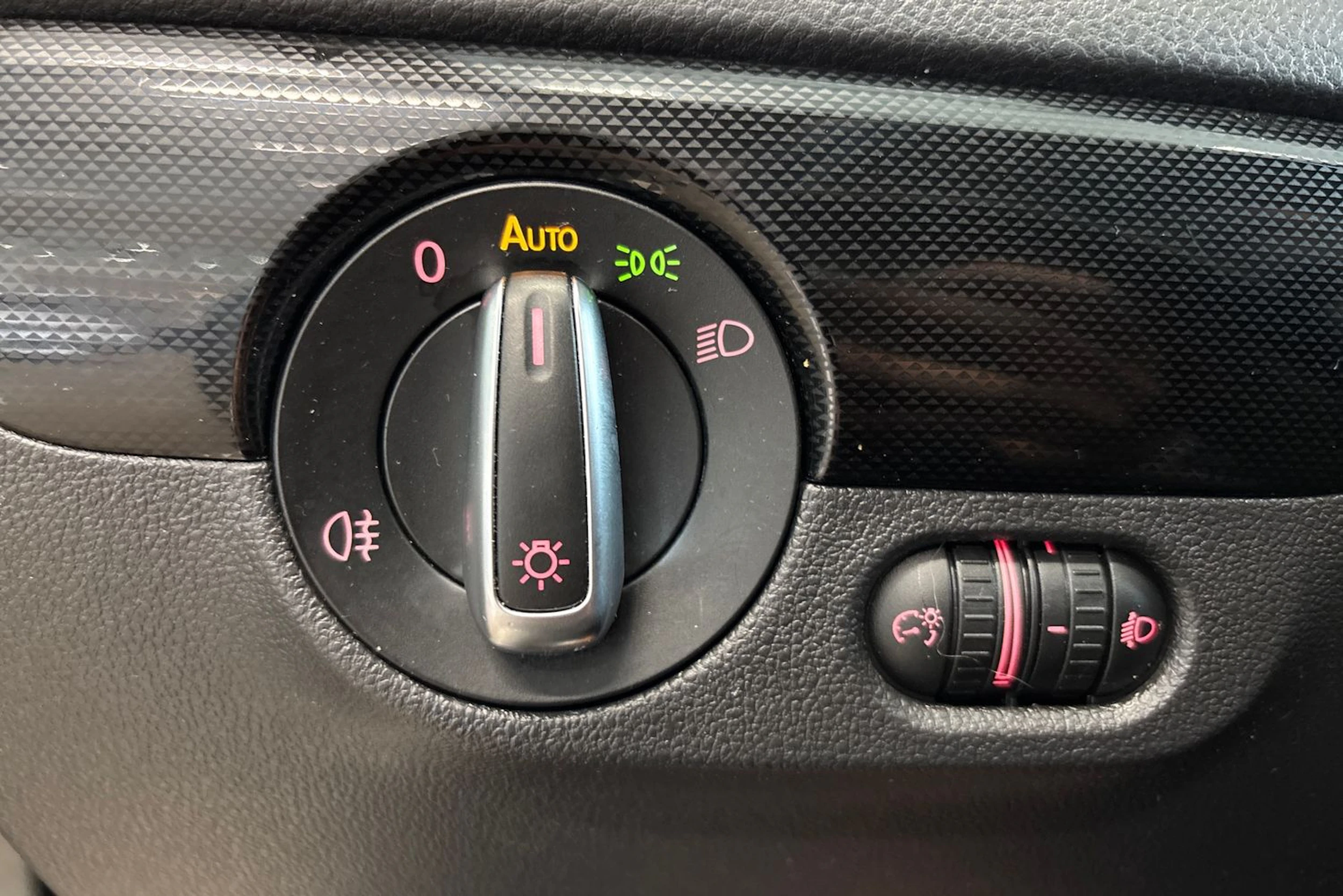 Hopea Volkswagen JETTA 2012 kuva 22.