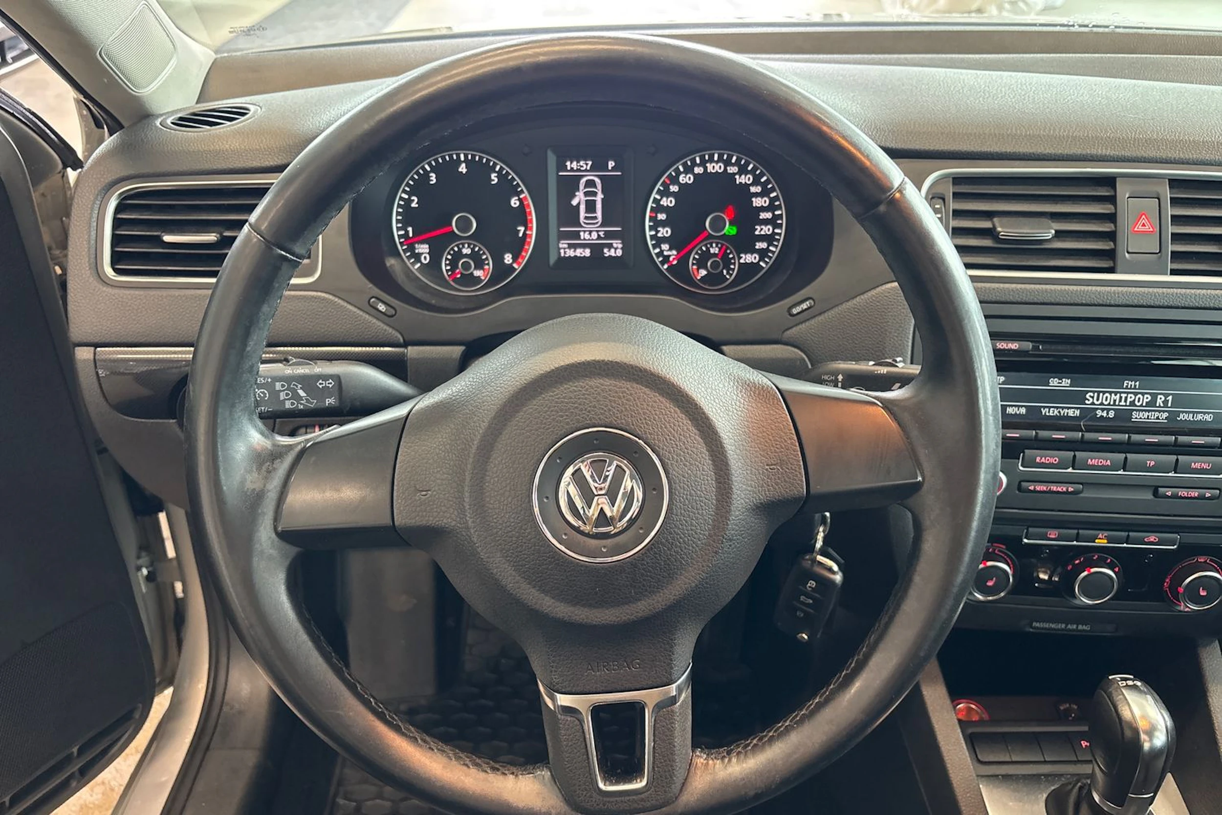 Hopea Volkswagen JETTA 2012 kuva 31.