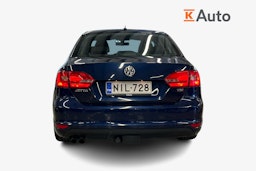 sininen Volkswagen Jetta 2012 kuva 3.