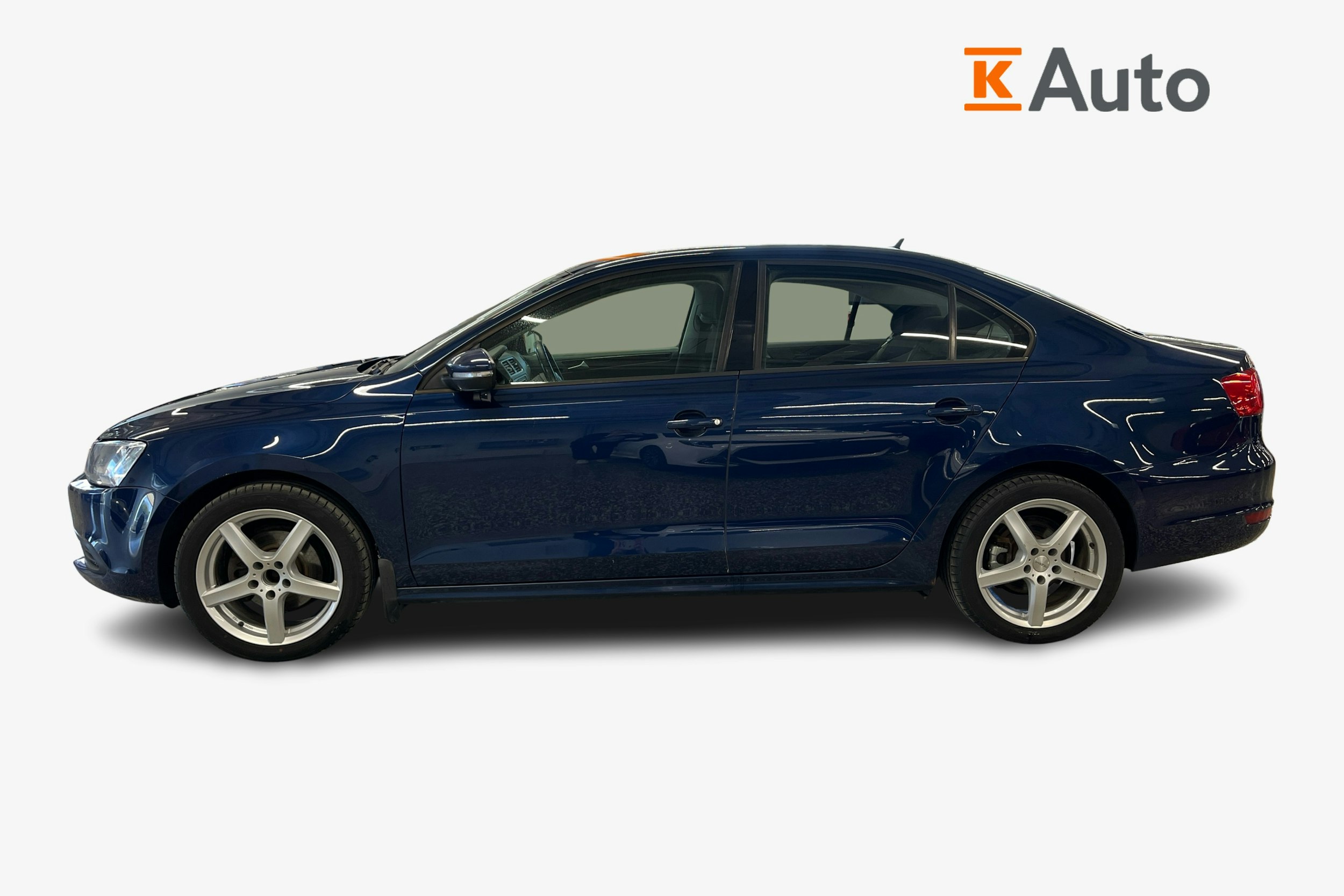 sininen Volkswagen Jetta 2012 kuva 5.