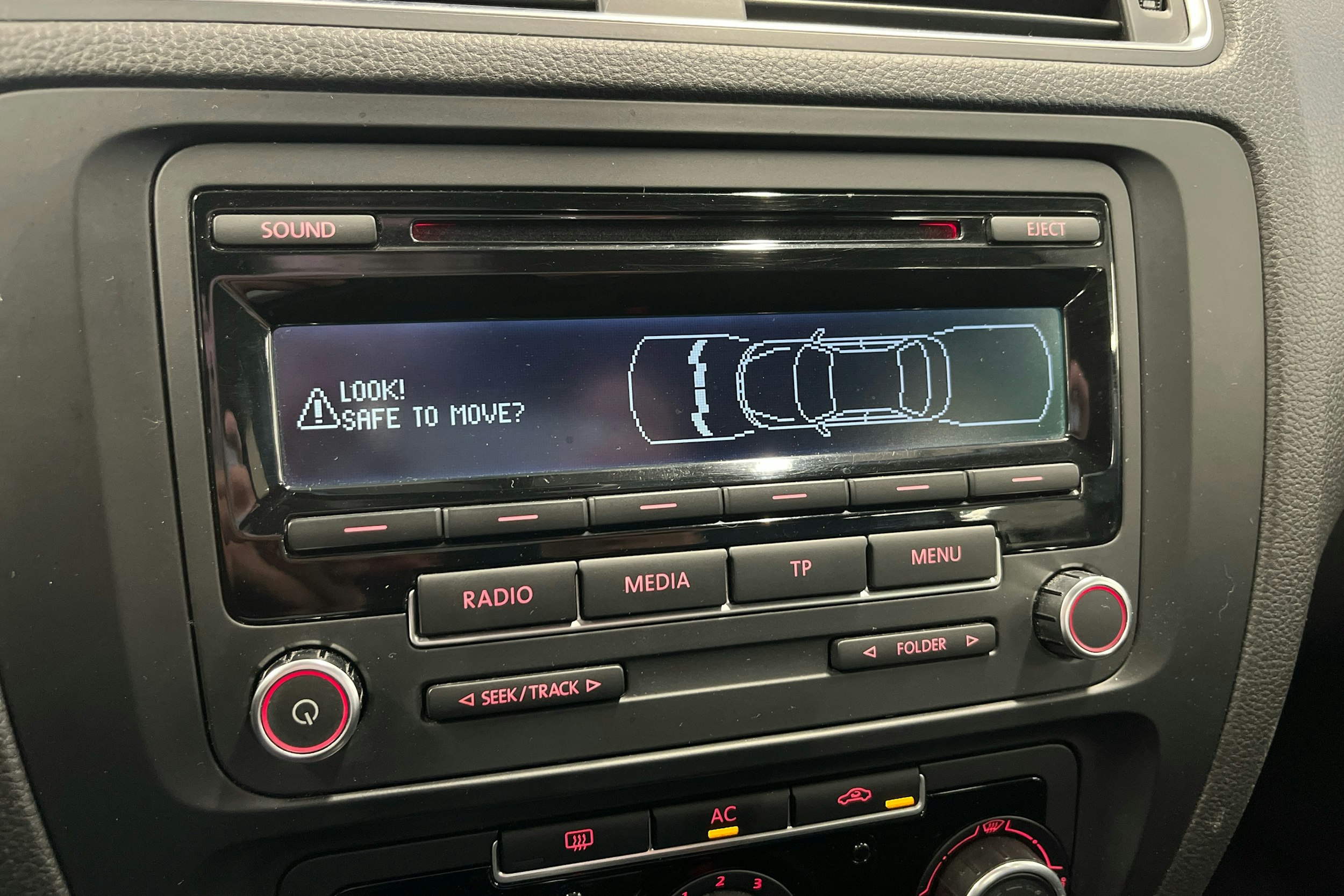 sininen Volkswagen Jetta 2012 kuva 15.