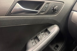 Sininen Volkswagen JETTA 2012 kuva 15.