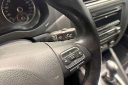 Sininen Volkswagen JETTA 2012 kuva 18.