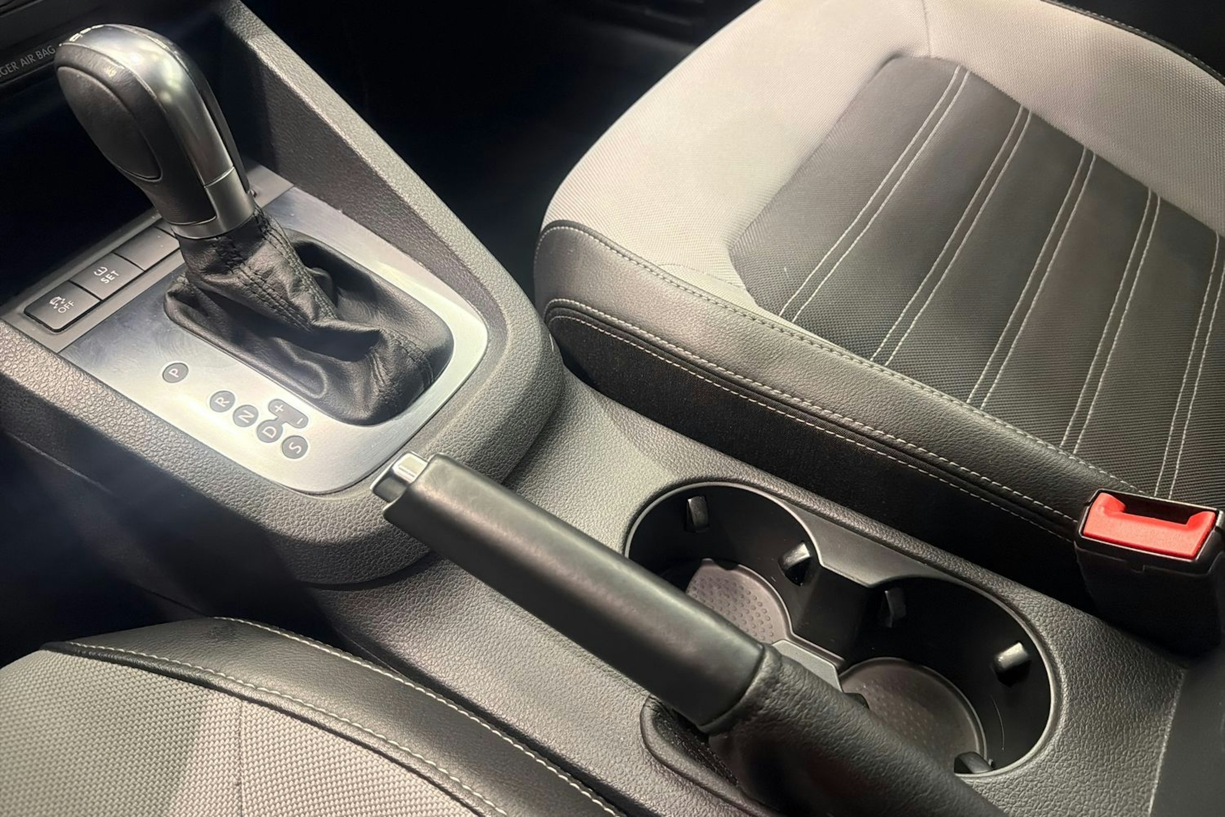 Sininen Volkswagen JETTA 2012 kuva 21.