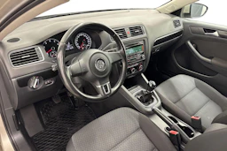 hopea Volkswagen Jetta 2012 kuva 6.
