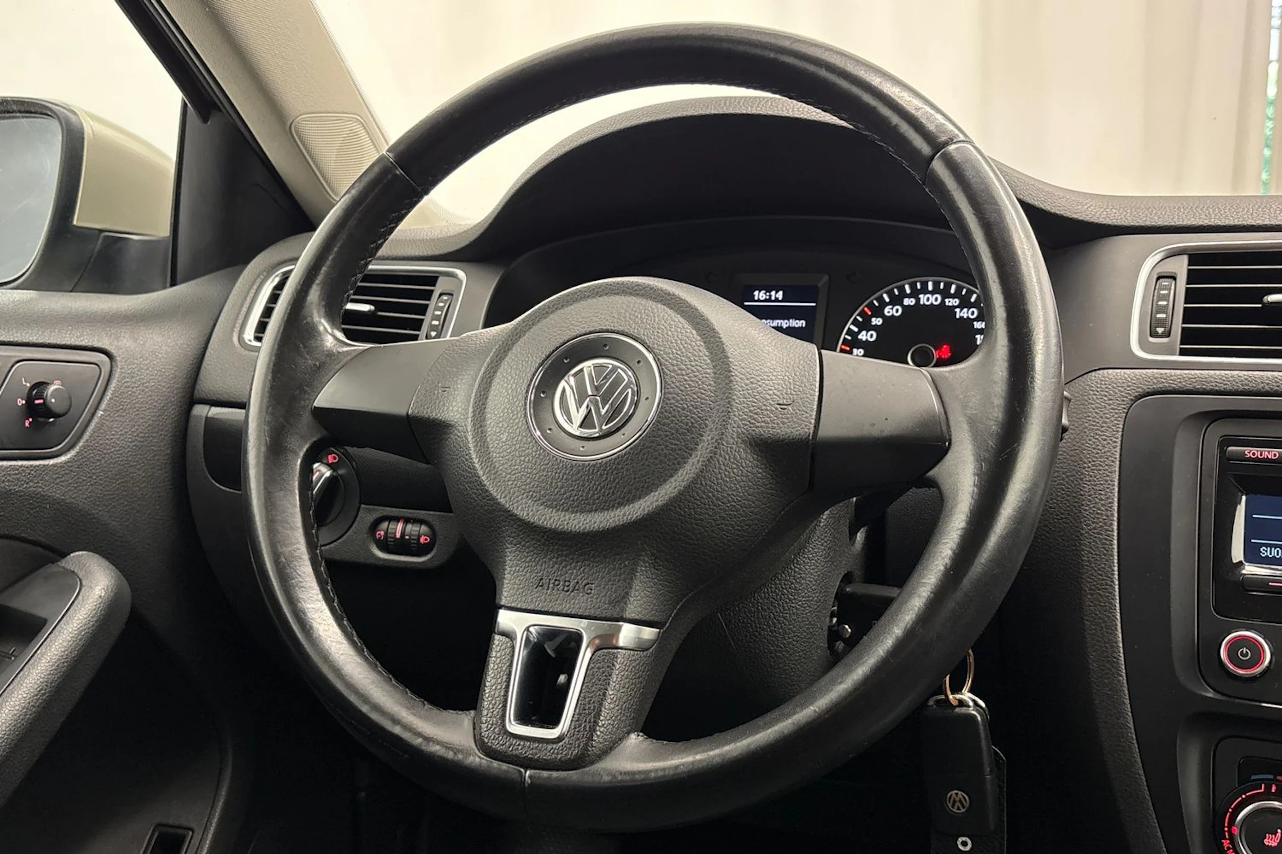 hopea Volkswagen Jetta 2012 kuva 12.