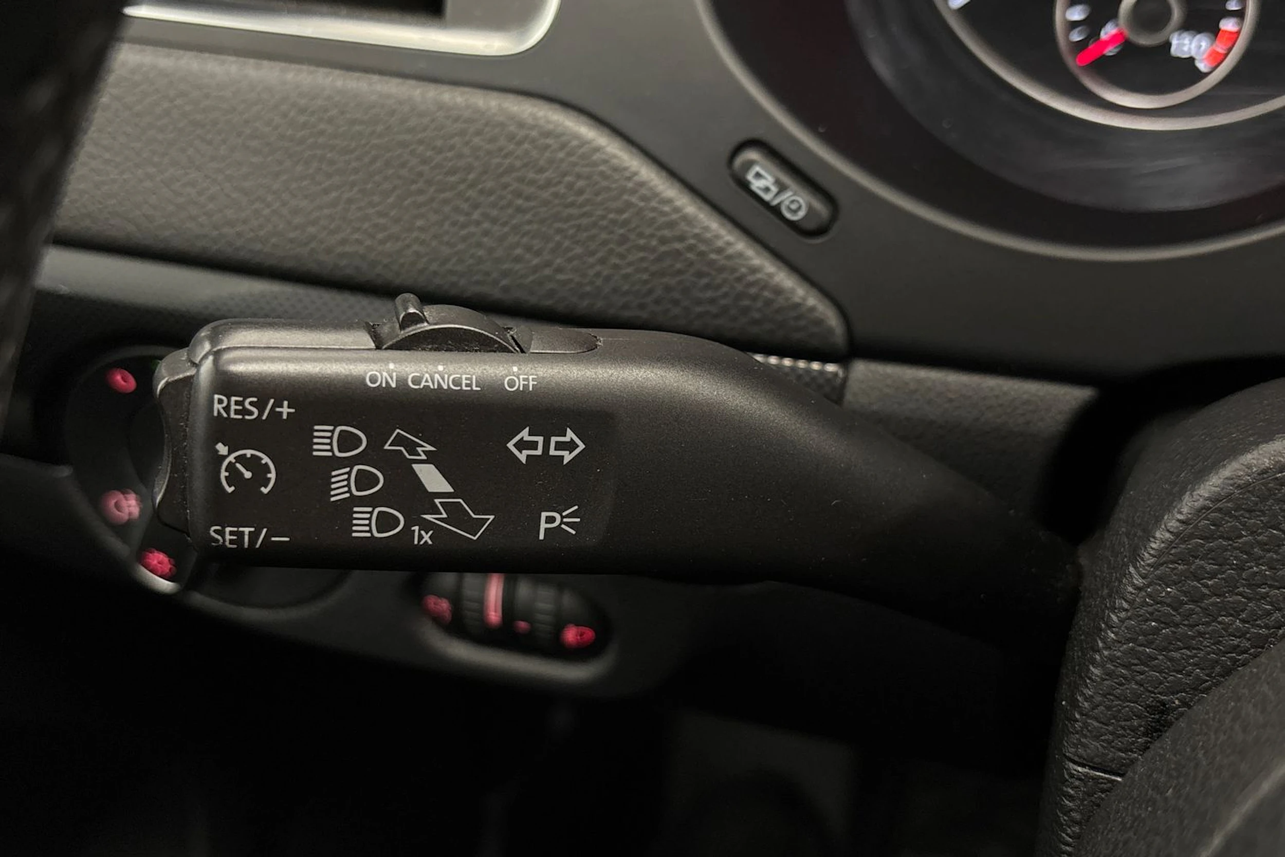 hopea Volkswagen Jetta 2012 kuva 13.