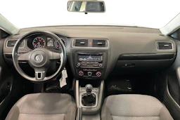 valkoinen Volkswagen Jetta 2012 kuva 9.