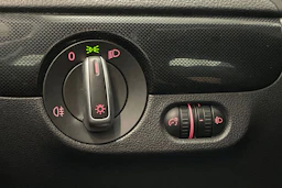 valkoinen Volkswagen Jetta 2012 kuva 19.