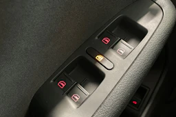 valkoinen Volkswagen Jetta 2012 kuva 24.