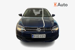sininen Volkswagen Jetta 2012 kuva 5.