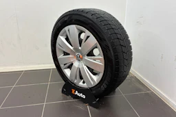sininen Volkswagen Jetta 2012 kuva 13.