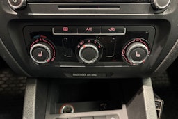 Hopea Volkswagen JETTA 2013 kuva 18.