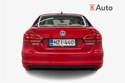 Punainen Volkswagen JETTA 2013 kuva 3.