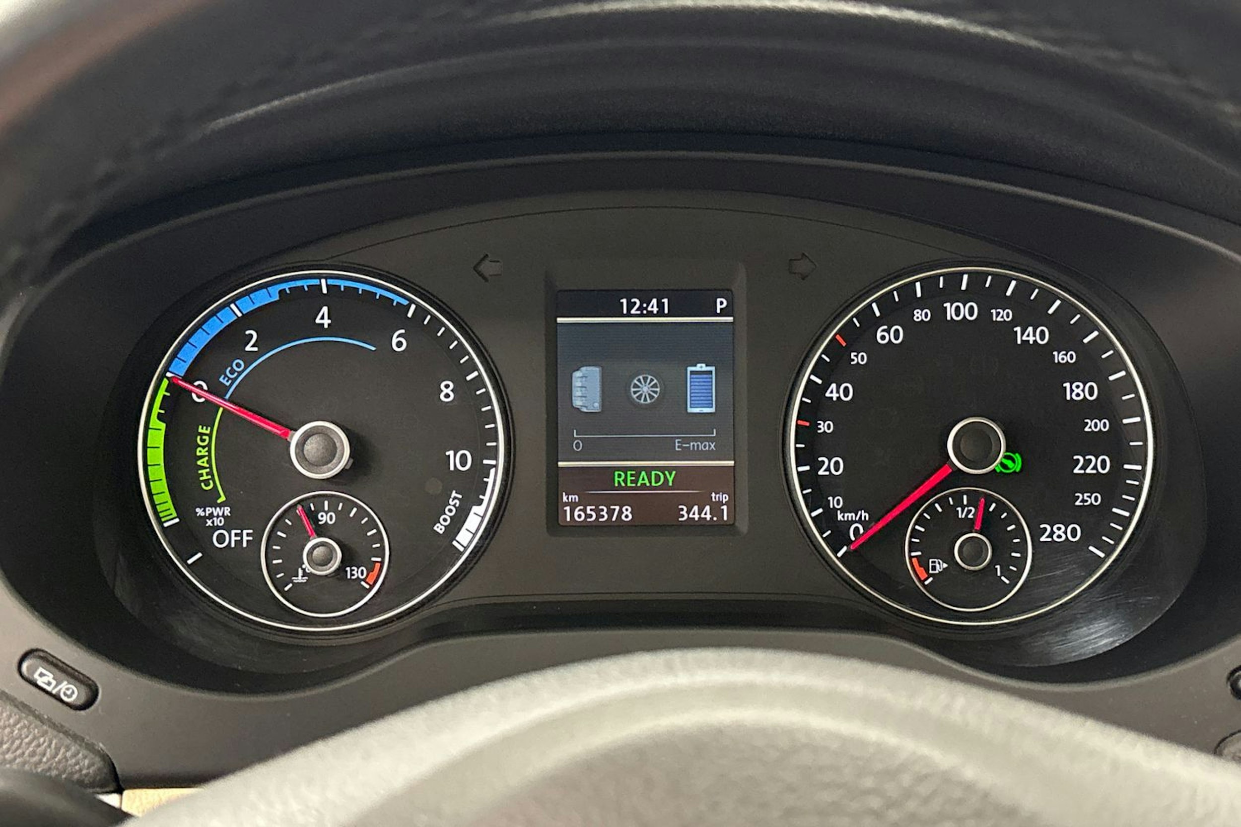 Punainen Volkswagen JETTA 2013 kuva 13.