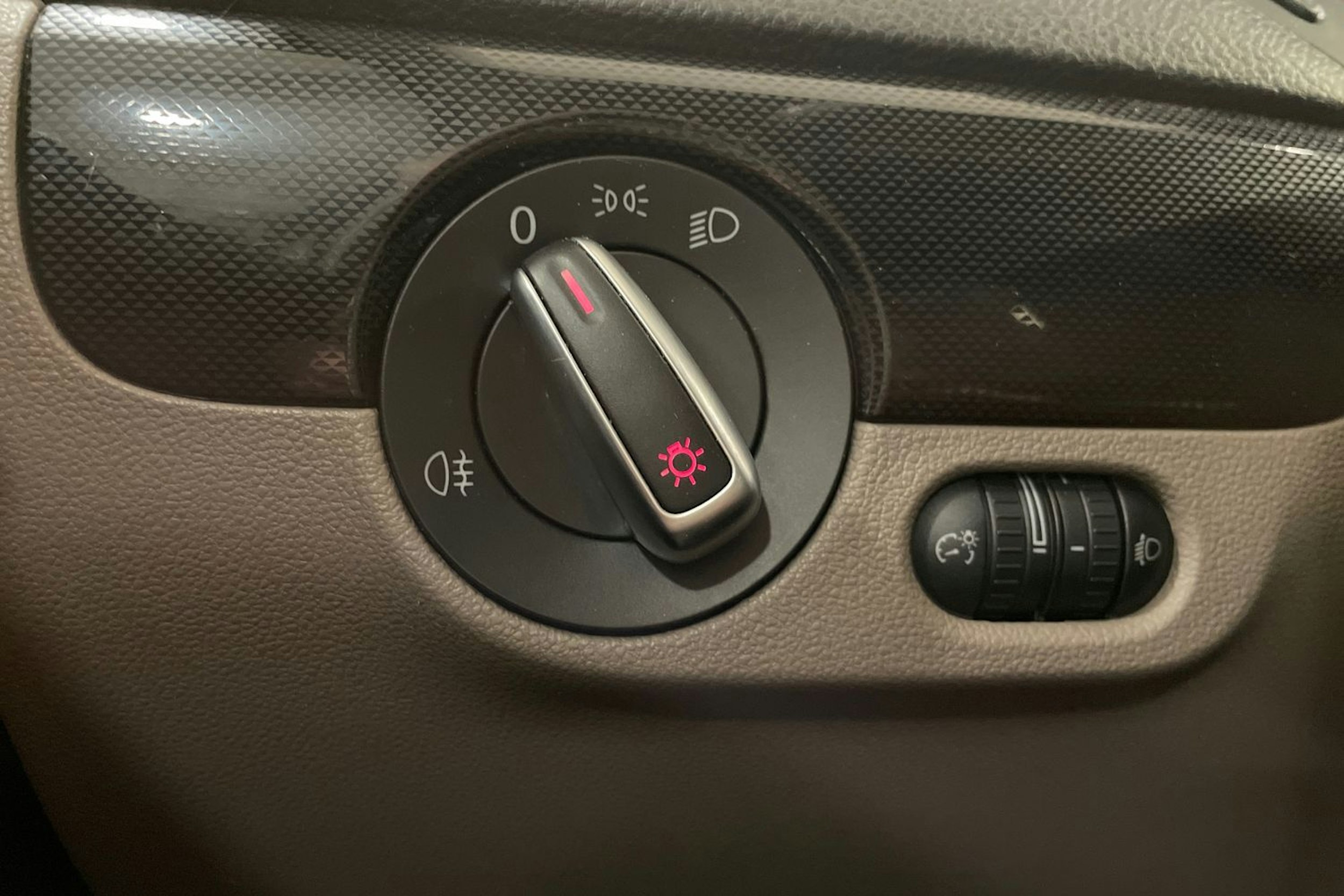 hopea Volkswagen Jetta 2013 kuva 18.