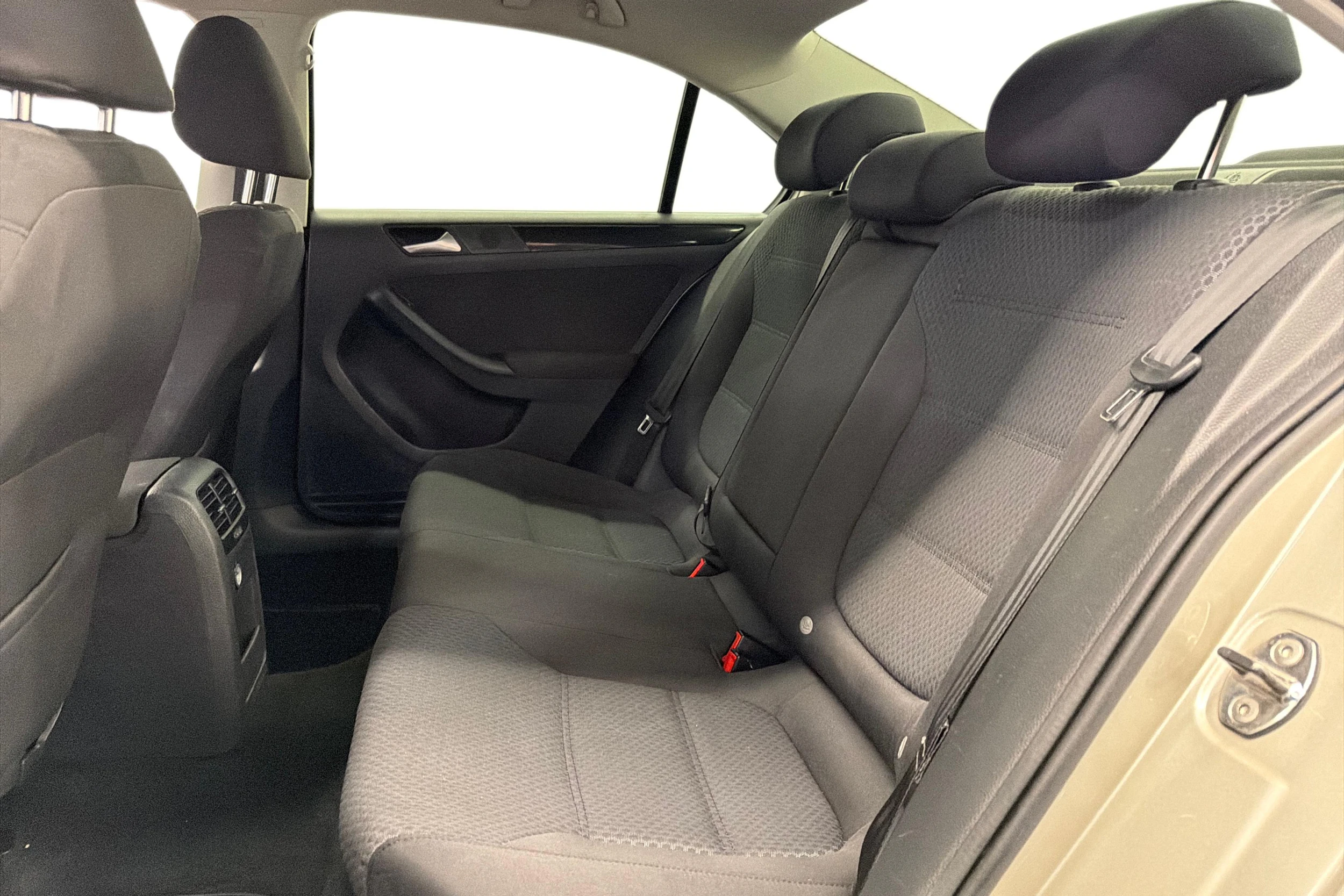 hopea Volkswagen Jetta 2013 kuva 8.