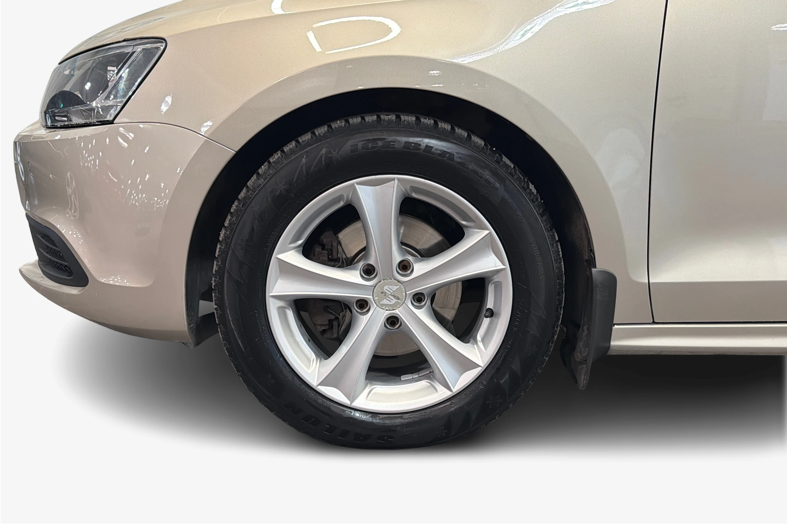 hopea Volkswagen Jetta 2013 kuva 9.