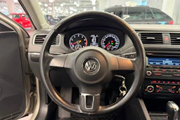 hopea Volkswagen Jetta 2013 kuva 12.