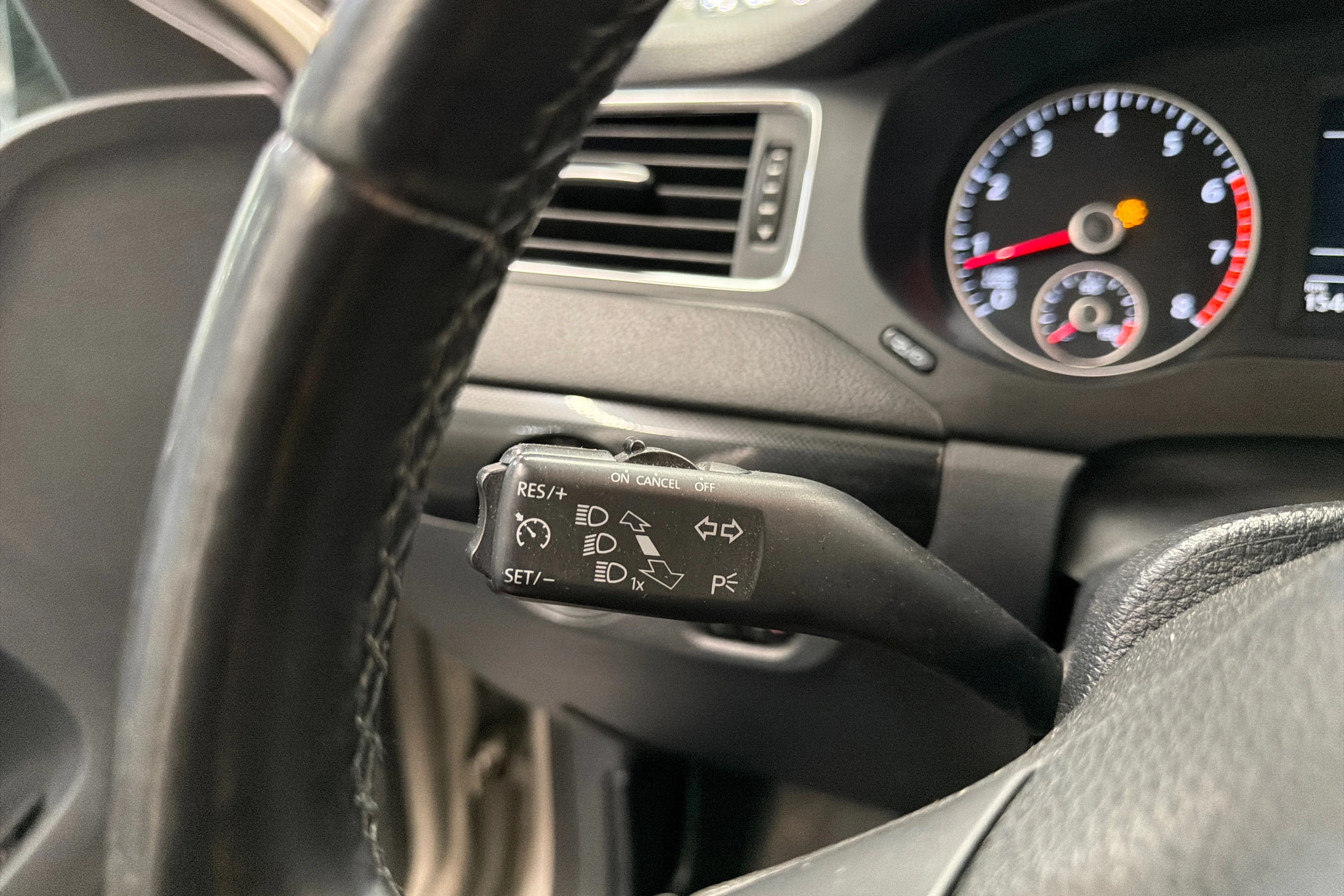 hopea Volkswagen Jetta 2013 kuva 13.