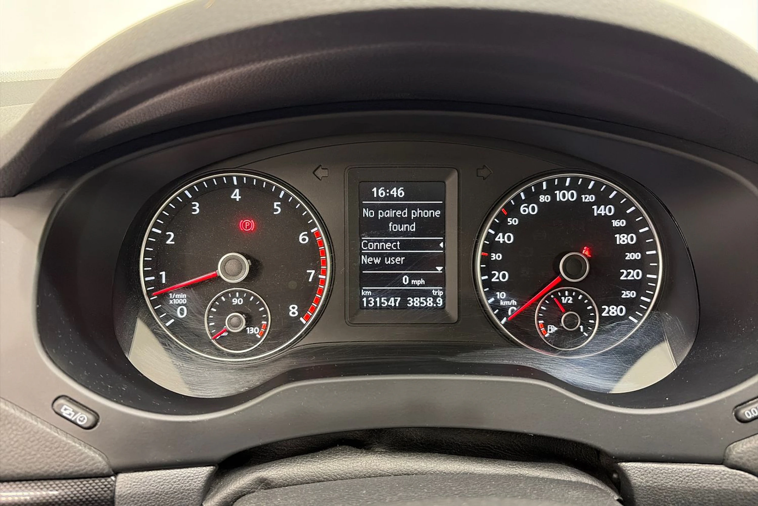 Harmaa Volkswagen JETTA 2014 kuva 17.
