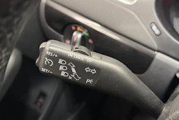 Harmaa Volkswagen JETTA 2014 kuva 20.