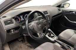 met. hopea Volkswagen Jetta 2014 kuva 3.