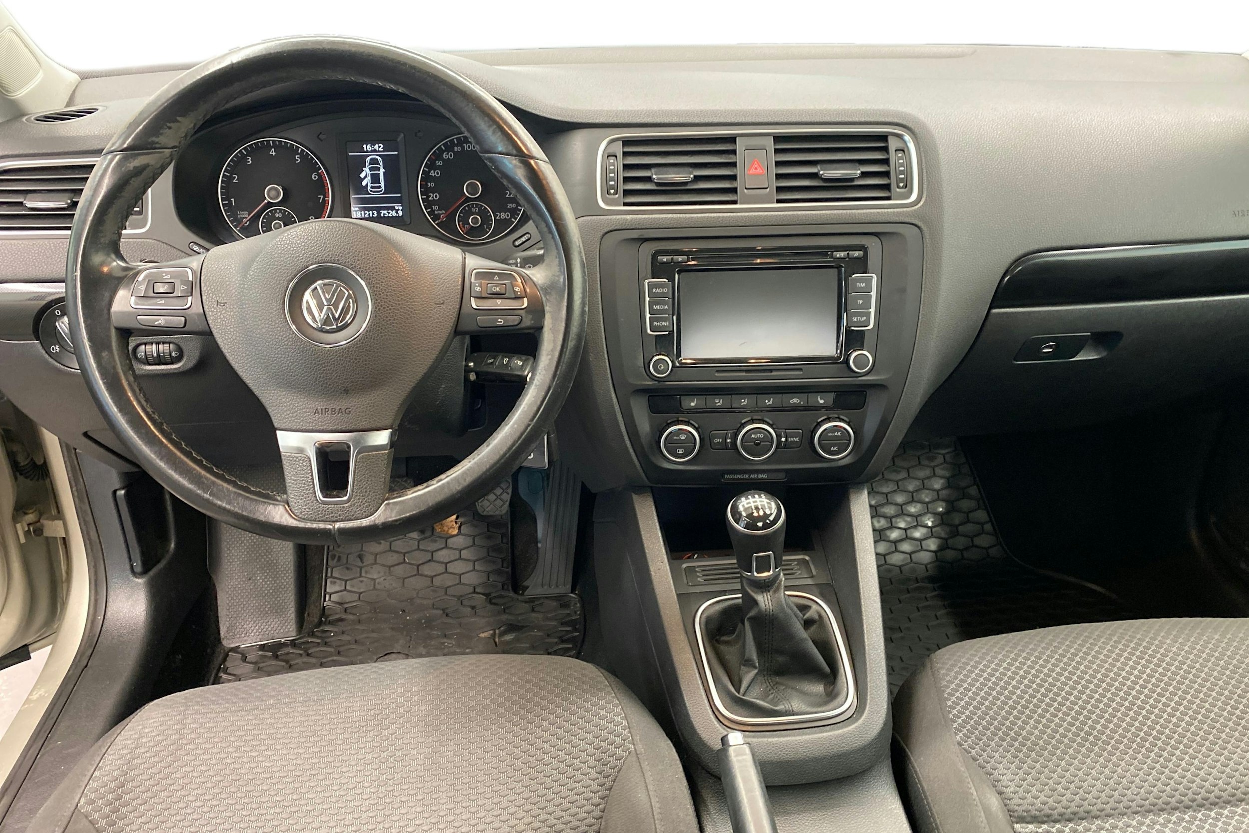 hopea Volkswagen Jetta 2014 kuva 9.